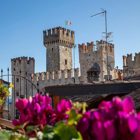 Sirmione4U - Domus By The Castleアパートメント エクステリア 写真