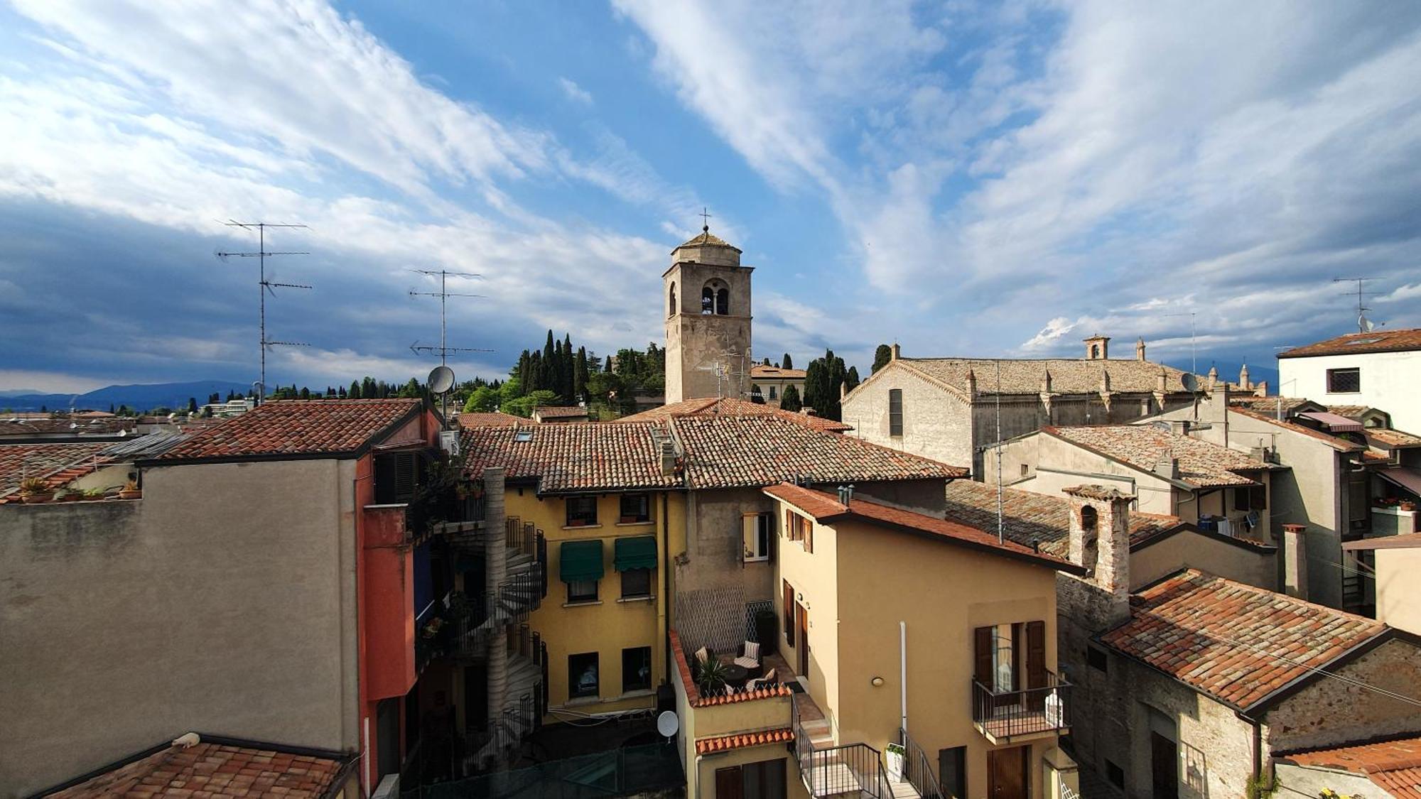 Sirmione4U - Domus By The Castleアパートメント エクステリア 写真